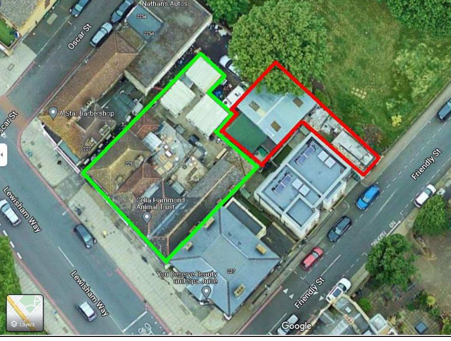 Ariel view showing the current vet clinic and rescue centre outlined in Green and the Friendly Street new cattery site outlined in Red. 